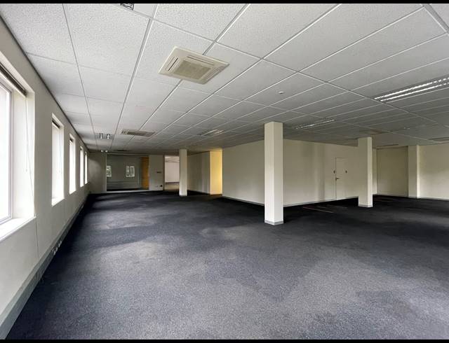 607M² OFFICE TO LET IN SANDTON CENTRAL